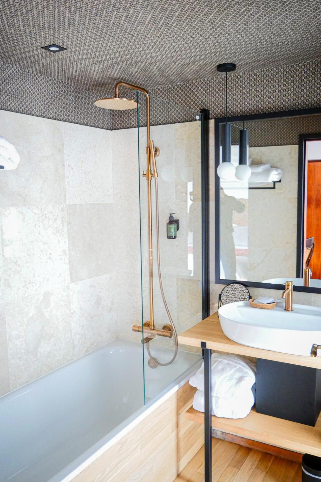 Villa Kerasy Hotel Spa Vannes Exteriör bild